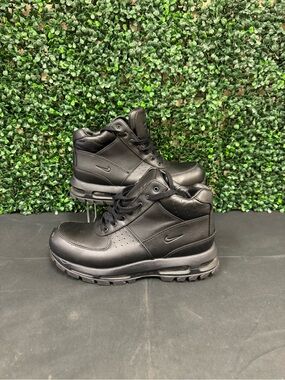Nike Air Max Goadome - Men’s 10.5